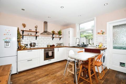 4 bedroom terraced house for sale, Welby Place, Meersbrook, Sheffield, S8 9DA