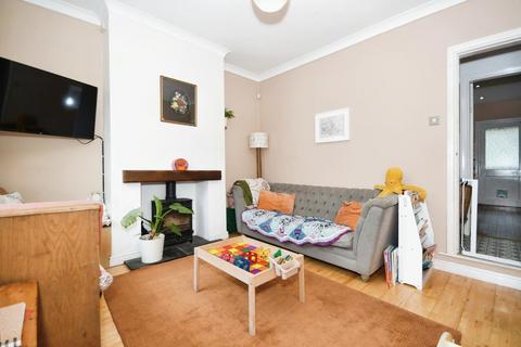 4 bedroom terraced house for sale, Welby Place, Meersbrook, Sheffield, S8 9DA