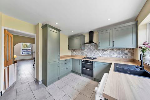 2 bedroom terraced house for sale, Bradshaw Lane, Grappenhall, WA4