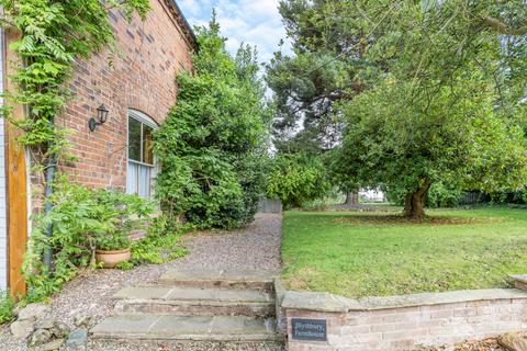 undefined, Priorslee Road, Shifnal, TF11