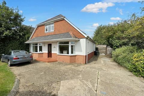 6 bedroom detached bungalow for sale, Bearwood