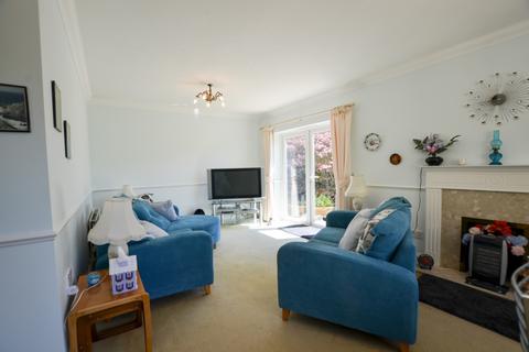 2 Maple Close, Bodmin, PL31 1QY