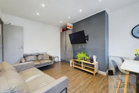 undefined, Talbot Mount, Burley, Leeds, LS4