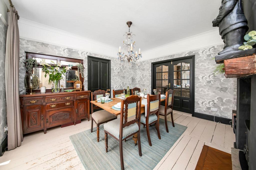 Formal dining room