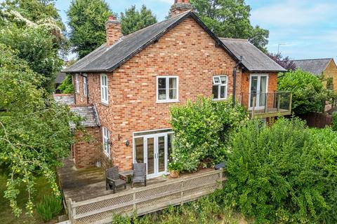 3 bedroom detached house to rent, Holly Lane, Kettering NN14
