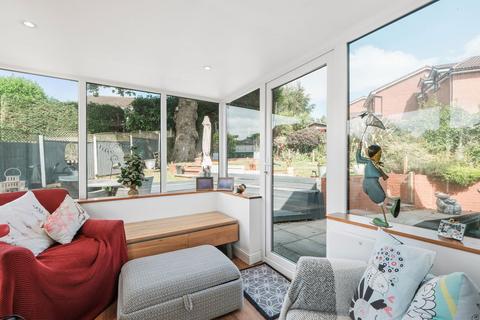 25 Chandlers Close, Redditch, B97 5HU