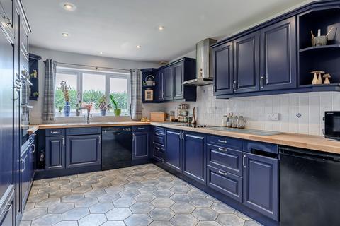 4 bedroom detached house for sale, Banbury Lane Thorpe Mandeville Banbury, Oxfordshire, OX17 2EX