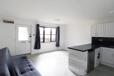 1 bedroom apartment to rent, Kenwyn Road, Dartford DA1 2TJ