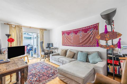 2 bedroom maisonette for sale, Glentham Road, Barnes, London, SW13