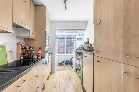 2 bedroom maisonette for sale, Glentham Road, Barnes, London, SW13