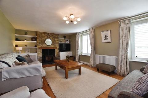 6 bedroom semi-detached house for sale, Stamford Road, Easton On The Hill, Stamford