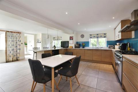 6 bedroom semi-detached house for sale, Stamford Road, Easton On The Hill, Stamford