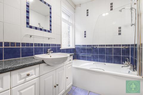 65a Selborne Road, London, N14 7DE