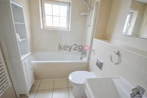 2 bedroom apartment for sale, Holywell Heights, Sheffield, S4