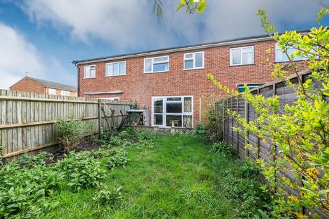 3 bedroom terraced house for sale, Knaphill,  Surrey,  GU21