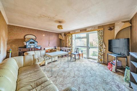 3 bedroom terraced house for sale, Knaphill,  Surrey,  GU21