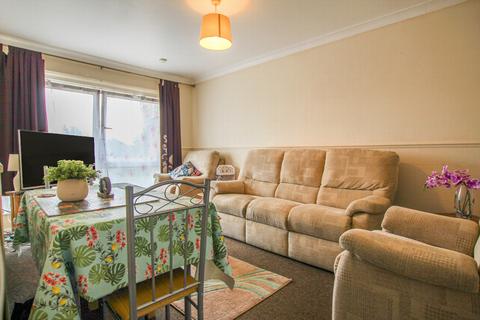 1 bedroom flat for sale, Church Street, Dagenham, RM10