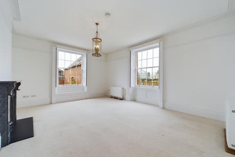 2 bedroom flat to rent, Boddington House, Boddington Lane, Boddington, GL51