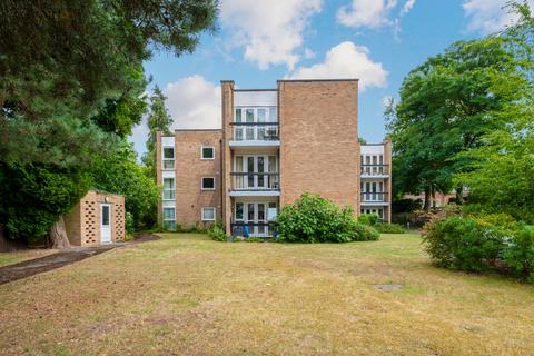 2 bedroom flat for sale, Eastwood, Bridgewater Road, WEYBRIDGE, KT13