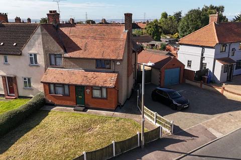 3 bedroom semi-detached house for sale, Park Road, Corringham, SS17