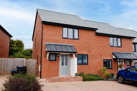 27 Barn Park, Crediton, EX17 3JD