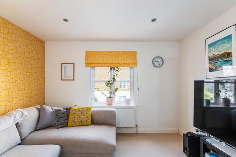 3 bedroom house to rent, Margaret Rutherford Place, Balham, SW12