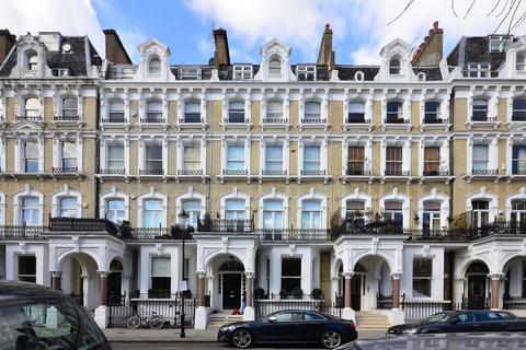 Redcliffe Square, Chelsea, London, SW10