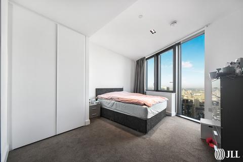 2 bedroom flat to rent, Amory Tower, London E14