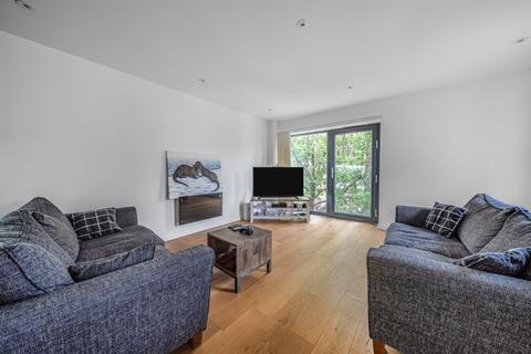 3 bedroom flat for sale, 177 High Street, New Malden KT3