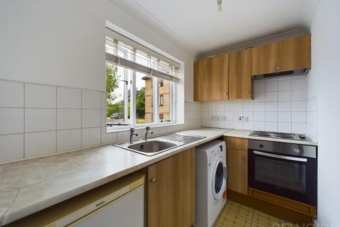 1 bedroom flat for sale, Out Risbygate, Bury St Edmunds, IP33