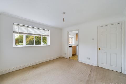 1 bedroom flat for sale, Out Risbygate, Bury St Edmunds, IP33