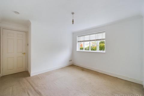 1 bedroom flat for sale, Out Risbygate, Bury St Edmunds, IP33