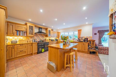 6 bedroom detached house for sale, Column Road, West Kirby CH48