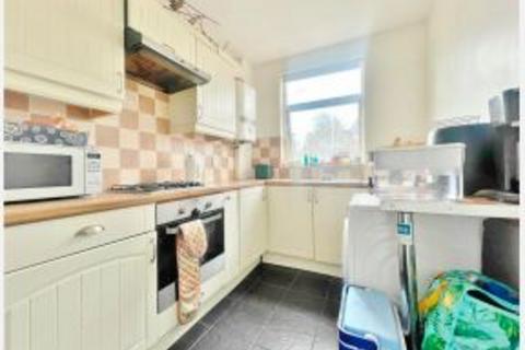 4 bedroom detached house to rent, Hamilton Crescent, Hounslow TW3