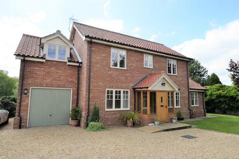 4 bedroom detached house to rent, Wissett Road, Halesworth