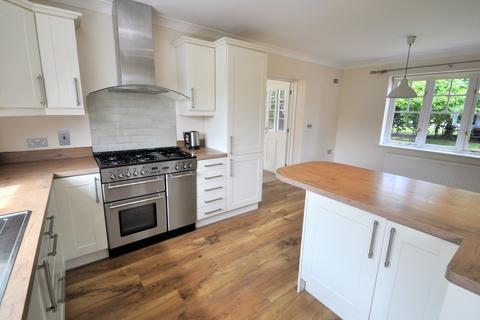 4 bedroom detached house to rent, Wissett Road, Halesworth