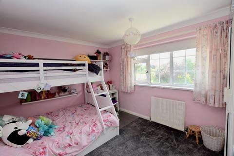 25 Burnby Lane, Pocklington, York, YO42 2QB