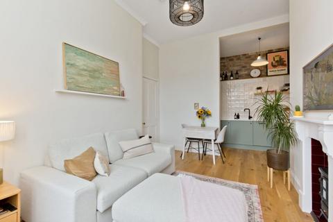 2 bedroom flat for sale, Comely Bank Terrace