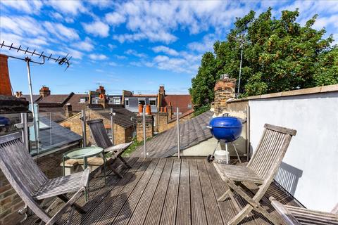 3 bedroom maisonette for sale, Shepherd's Bush W12