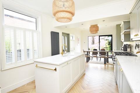 4 bedroom end of terrace house for sale, Dragon Parade, Harrogate