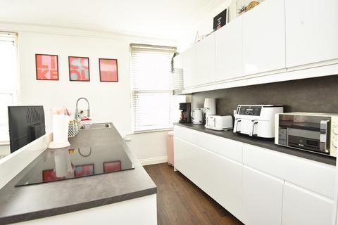 Flat 1, Towering House Cheltenham Mount, Harrogate, HG1 1DW