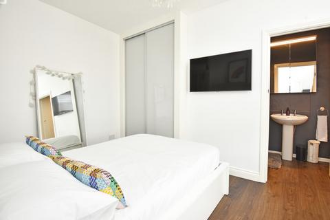 Flat 1, Towering House Cheltenham Mount, Harrogate, HG1 1DW