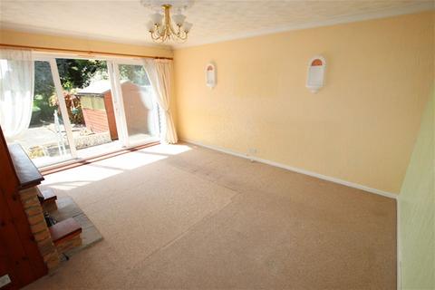 2 bedroom detached bungalow for sale, Colthorpe Road, Great Clacton, Clacton on Sea