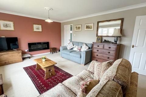49 Arundell Close, Westbury, BA13 3UA