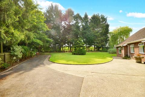 3 bedroom detached bungalow for sale, Little Cawthorpe, Louth LN11 8NA