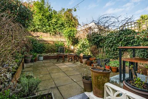 2 bedroom flat for sale, Maldon Road, Brighton, East Sussex, BN1