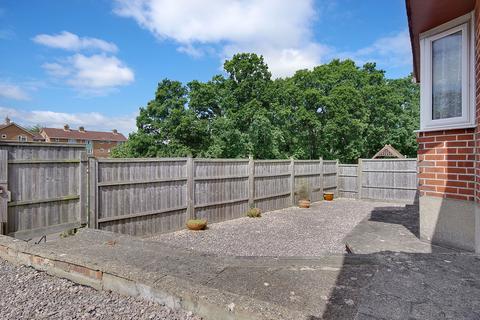 7 Brook Close, Bournemouth, BH10 5JP