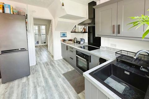 73 Kingsman Road, Stanford-le-hope, SS17 0JN