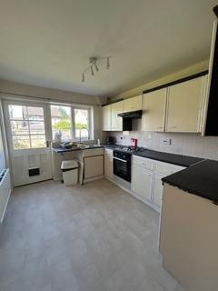 4 bedroom detached house to rent, Olive Grove, Swindon SN25