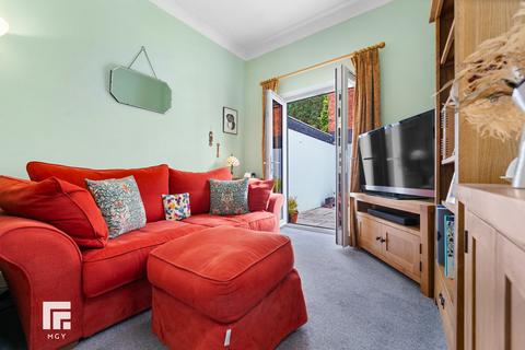 undefined, Severn Grove, Pontcanna